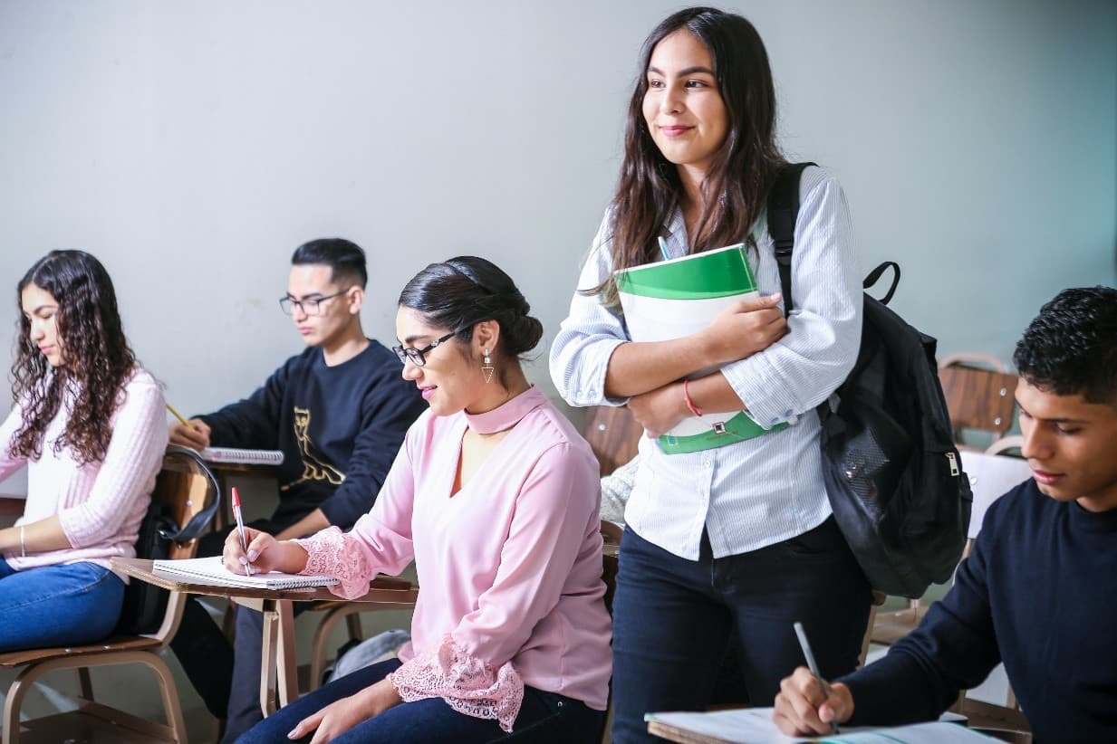 How to Find a Job in Australia as an International Student [2025 Guide]